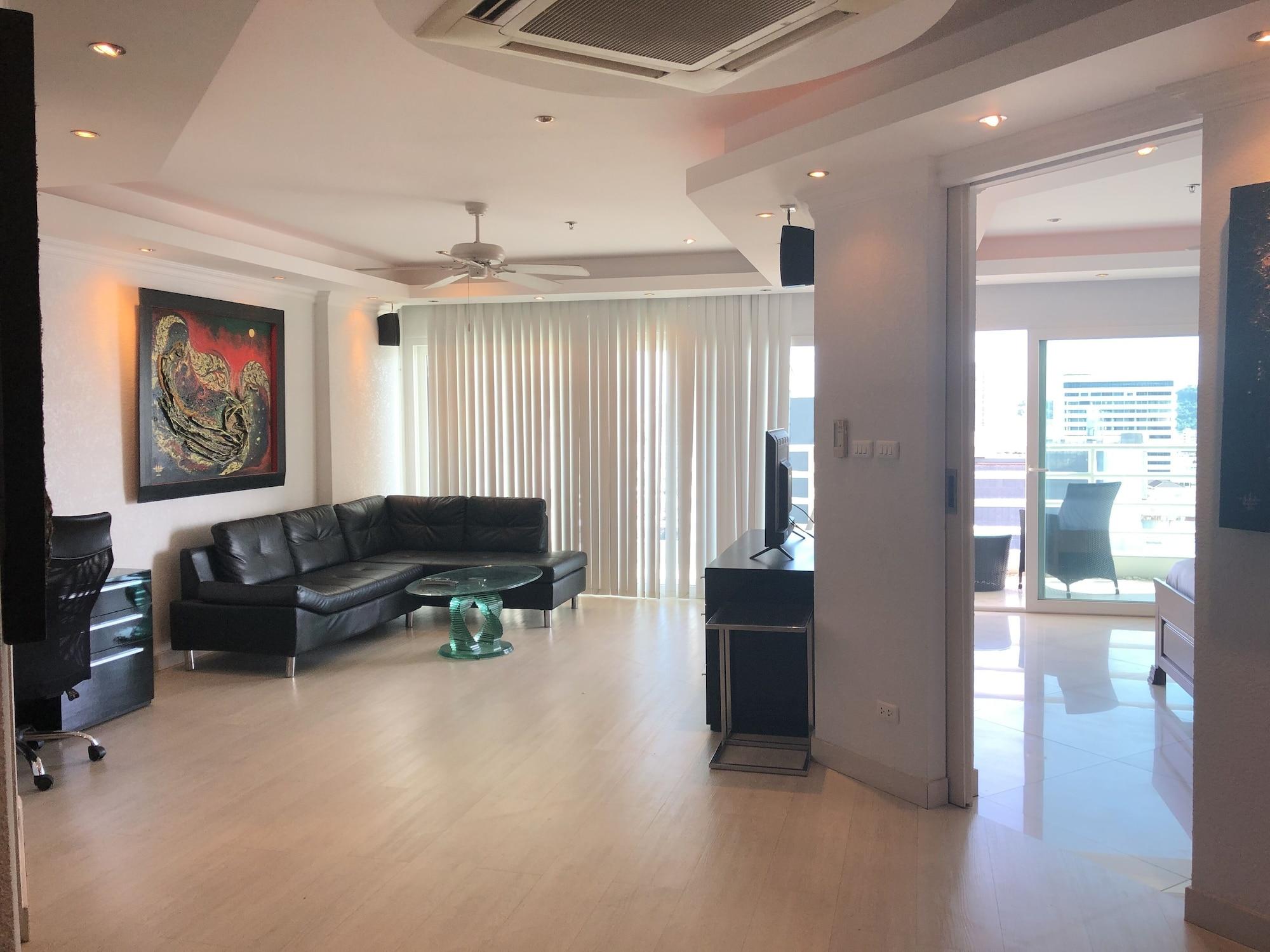 View Talay 6 Condominium By Honey Pattaya Esterno foto